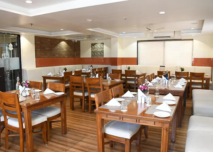 Sai Neem Tree Hotel