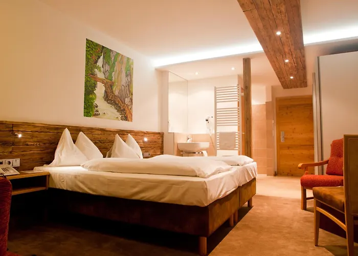 Hotel Gasthof Mitteregger -Best Place In Town With Summercard And Breakfast