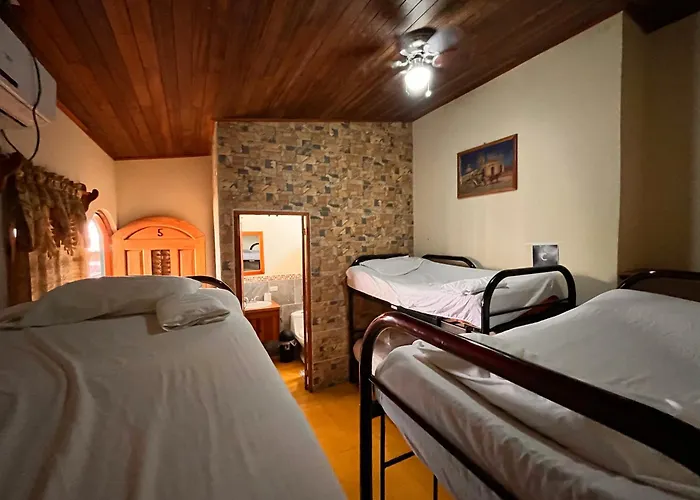 Hotel Mirna & Oct