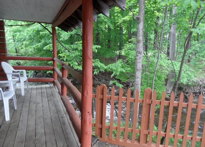 Seven Dwarfs Cabin - On The Brook Cabins