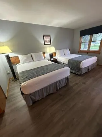 Harbor Light Inn