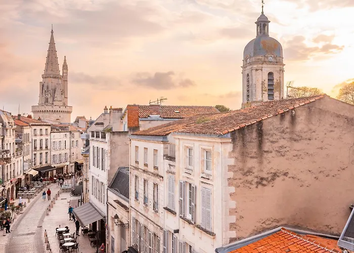 Maisons Du Monde Hotel & Suites - La Rochelle Vieux Port
