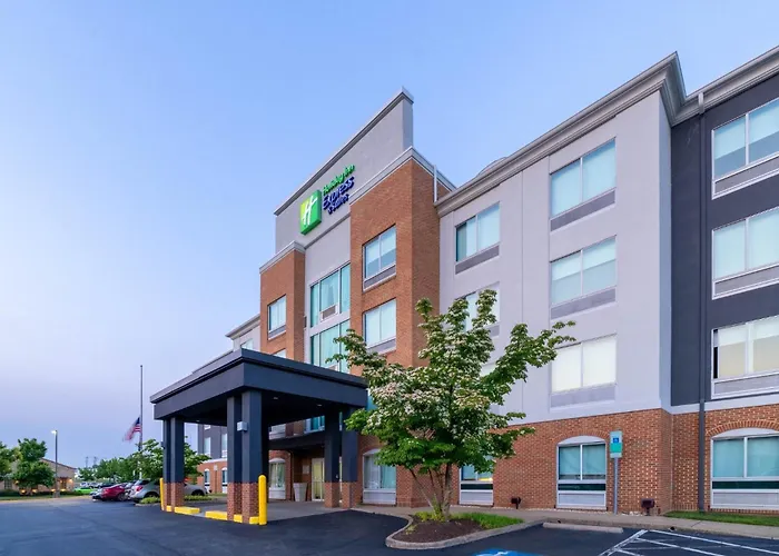 Holiday Inn Express Hotel & Suites Woodbridge By Ihg