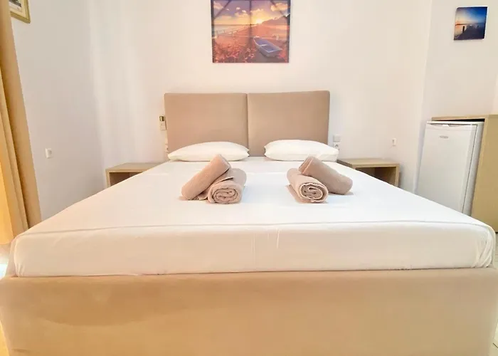 Foti Rooms
