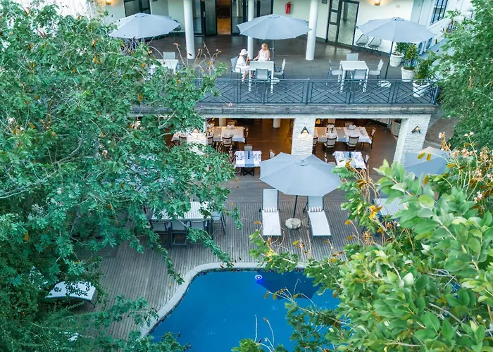 Nkosi Guest Lodge