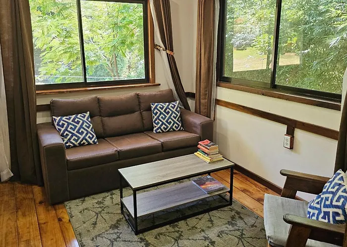 Bamboo River House And Hotel