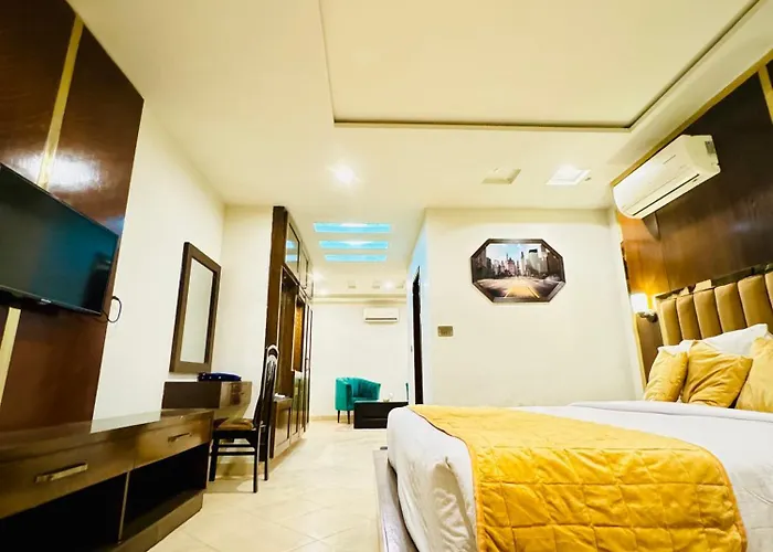 Bling International Hotel Multan