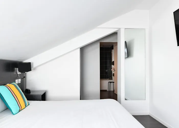 Logis Hotel & Restaurant La Villa Bleue