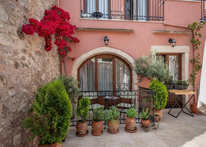 Phaedra Suites (Adults Only)