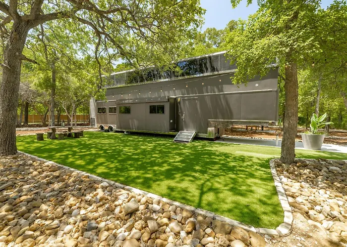 7744 Ranch Glamping Resort