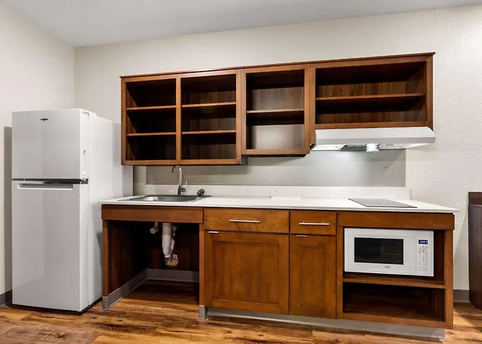 Woodspring Suites Port St Lucie