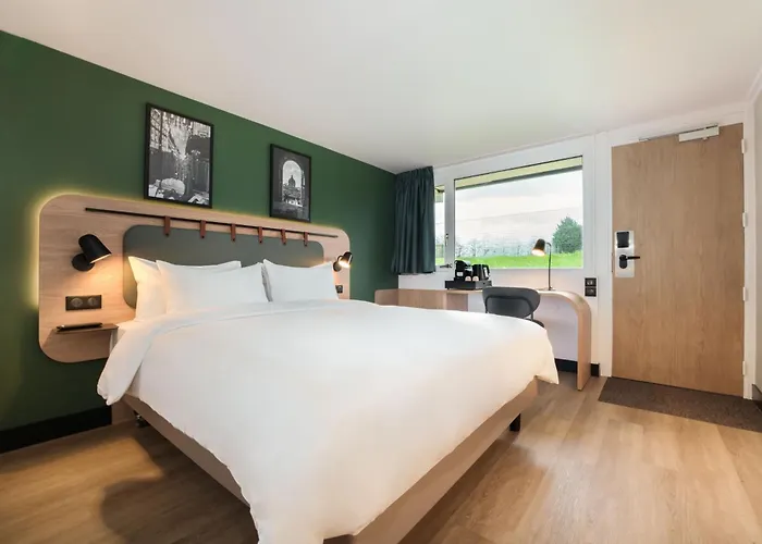 Campanile Nature - Paris Ouest Gennevilliers Port