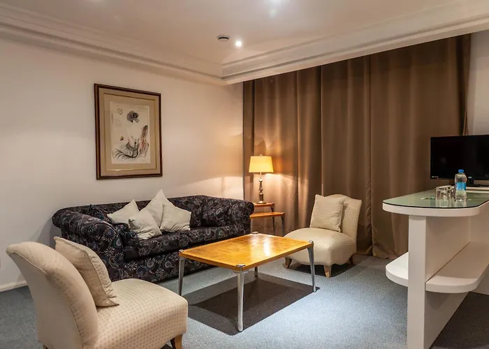 Plaza São Rafael Hotel
