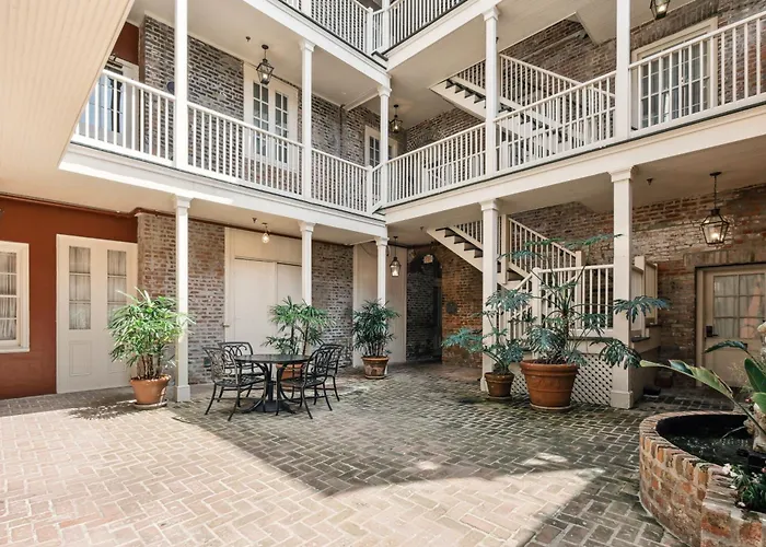 French Market Inn