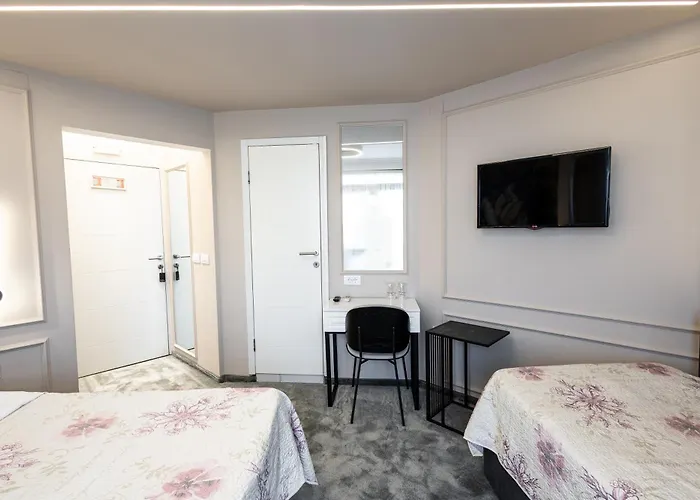 Garni Hotel Lotos