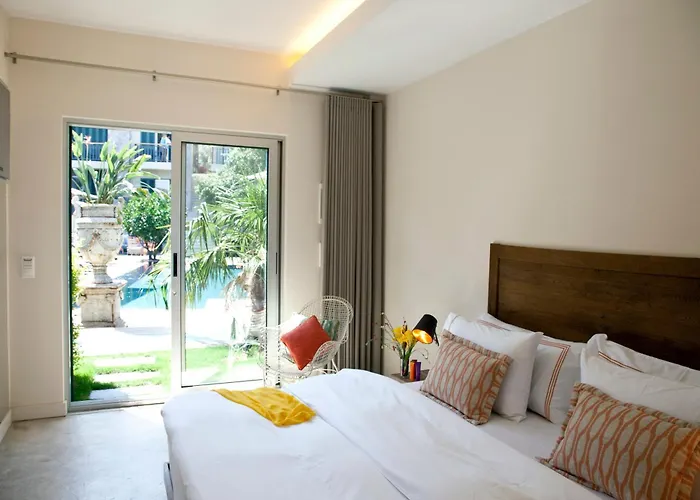 Bella Sombra Hotel