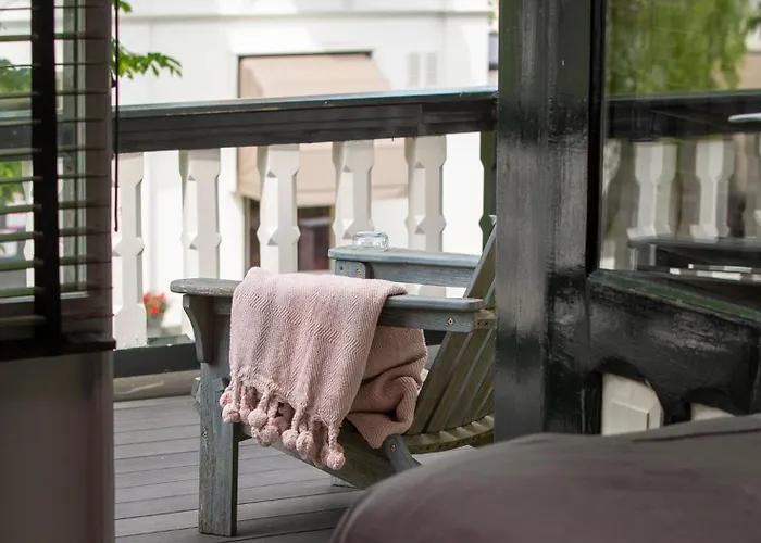 Zenzez Hotel&Lounge