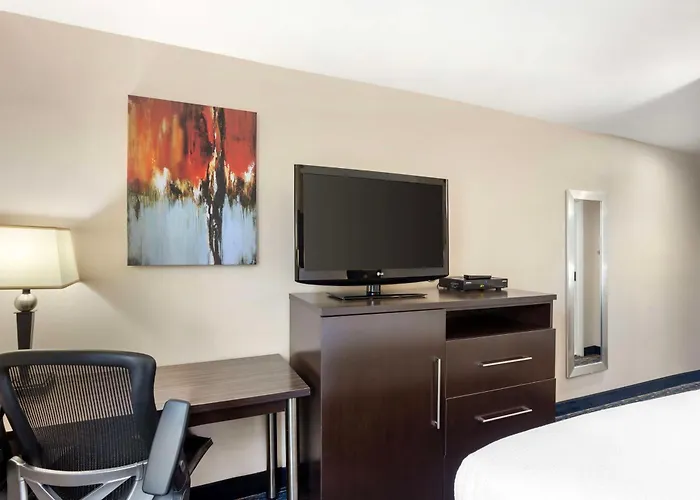 Best Western Plus Fairfield Hotel