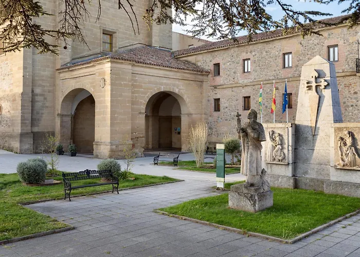 Parador De Sto. Domingo Bernardo De Fresneda