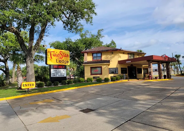 Twin Star Lodge