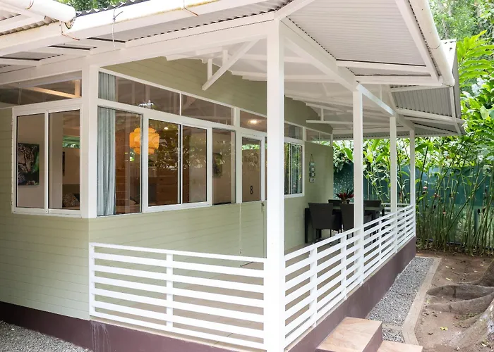 Jaguar Inn Bungalows