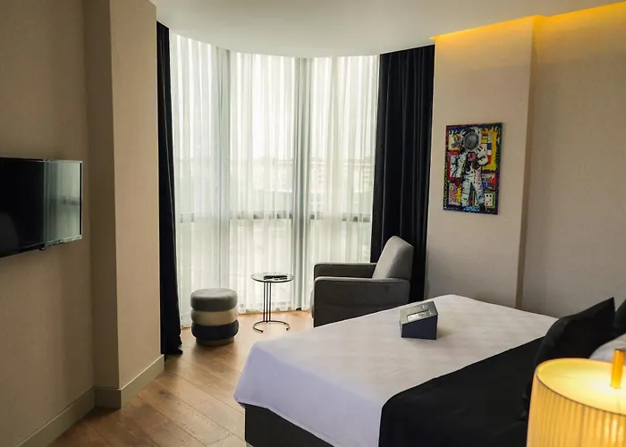 Brand Business Hotel