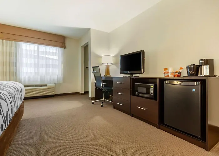 Sleep Inn & Suites Fargo Medical Center