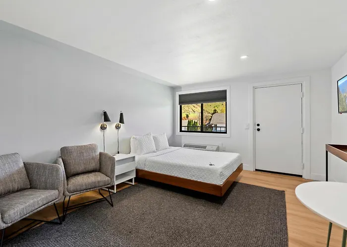 Cashmere Inn