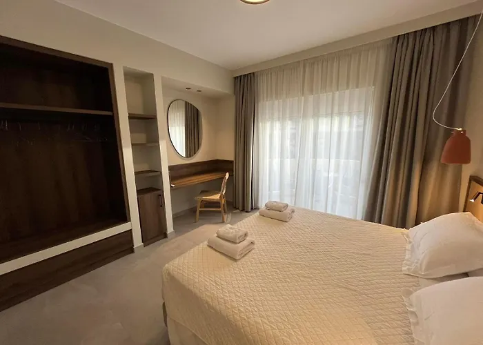 Mediterranean Sea Top Floor