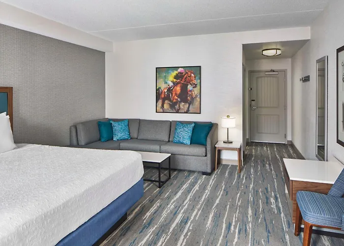 Hampton Inn & Suites Saratoga Springs Downtown