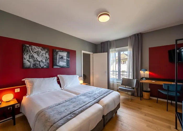 Chatonneyre Hotel & Restaurant