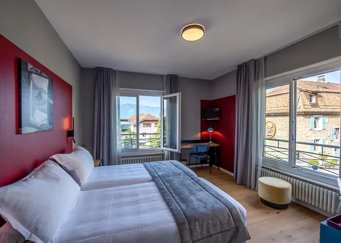 Chatonneyre Hotel & Restaurant