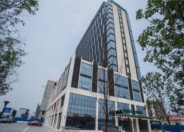 Greentree Inn Qinhuangdao Railway Station Square Express Hotel