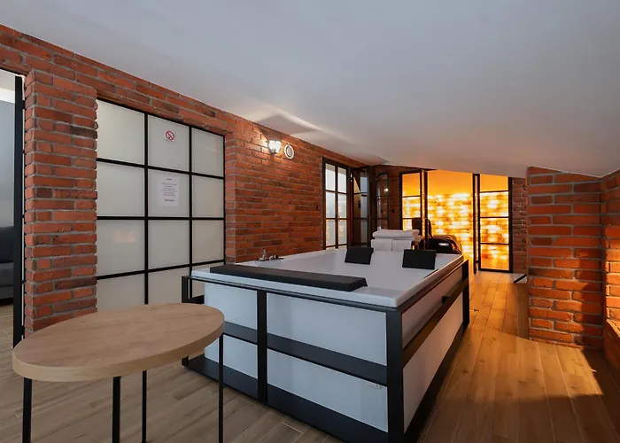 Hotel Jarzebata