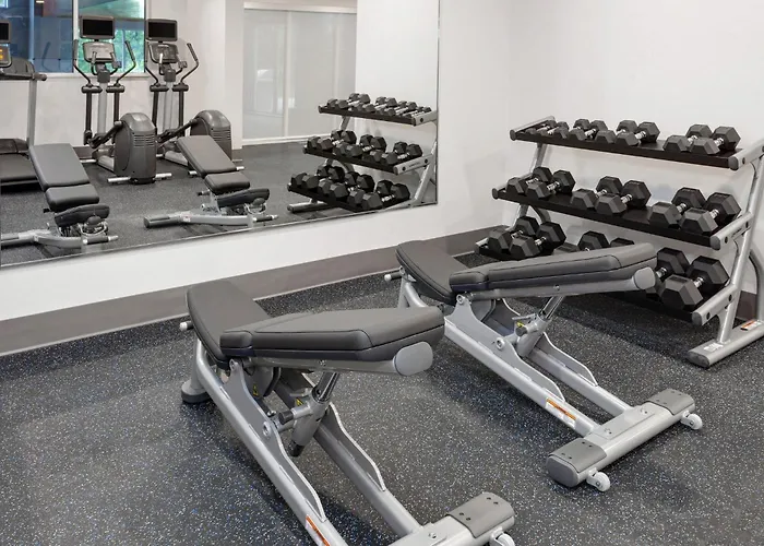 Holiday Inn Express & Suites Port Washington By Ihg
