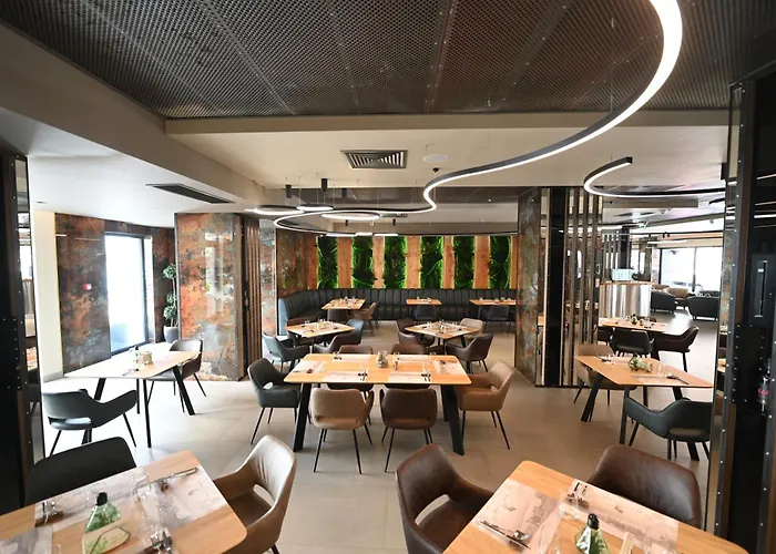 Aniroc Signature Hotel