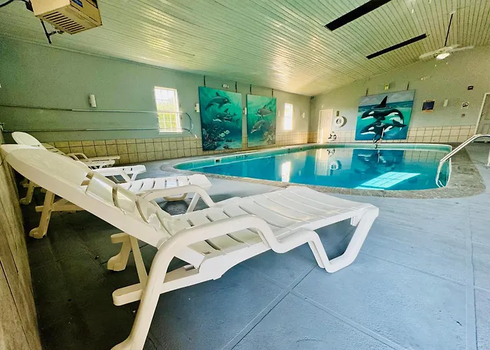 Ozark Inn And Suites