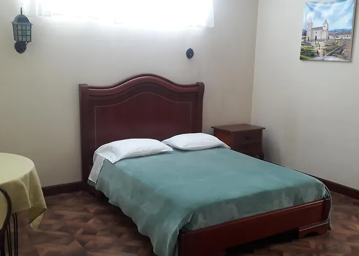 El Cardenal Hotel