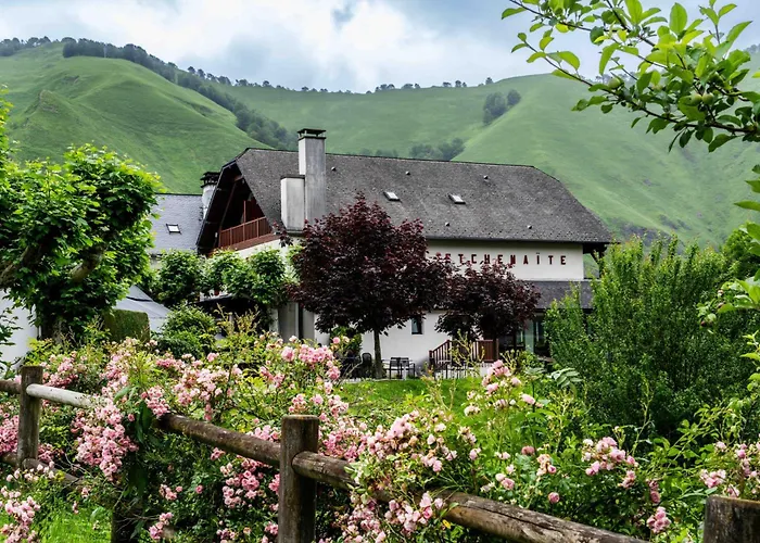 Logis Hotel Etchemaite