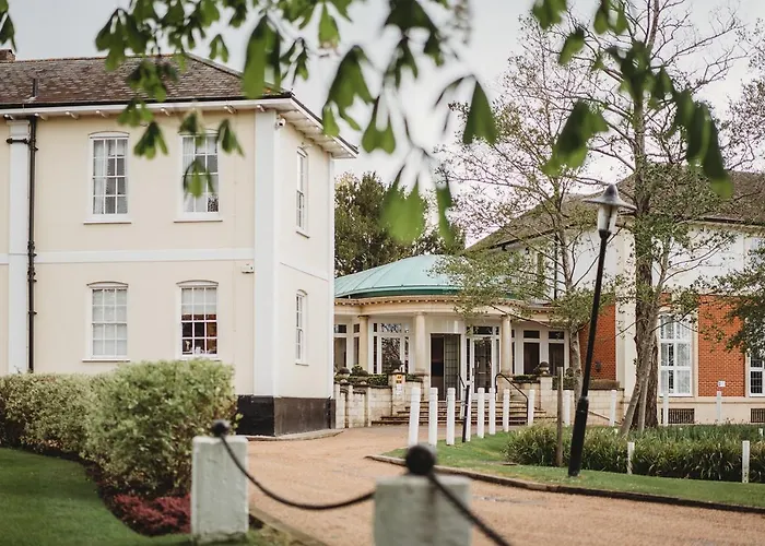 Greenwoods Hotel & Spa
