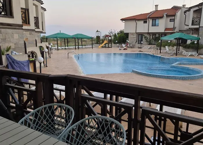 Dream Villa In Imperial Heights Villas