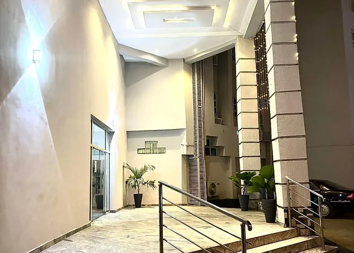 Ovic Hotel