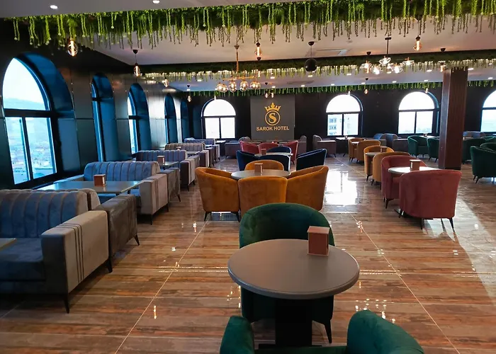 Sarok Hotel