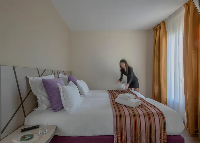 Hotel Arles Plaza