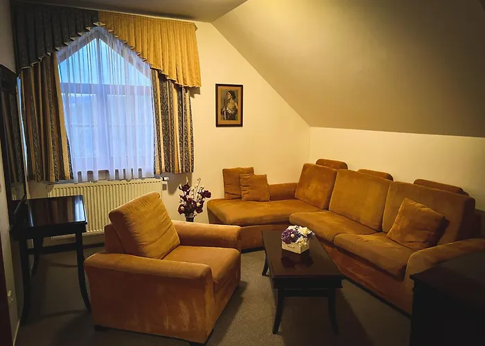 Hotel U Zeleneho Stromu