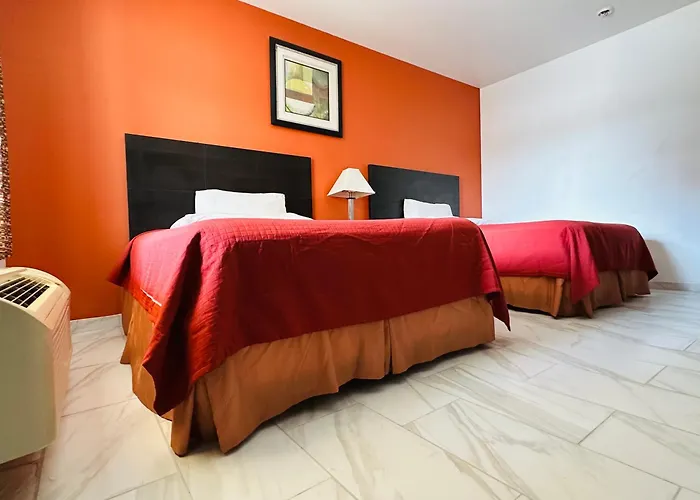 Lux Inn And Suites
