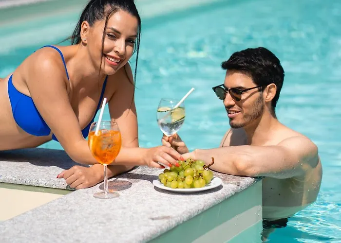 Hunor Hotel Es Etterem