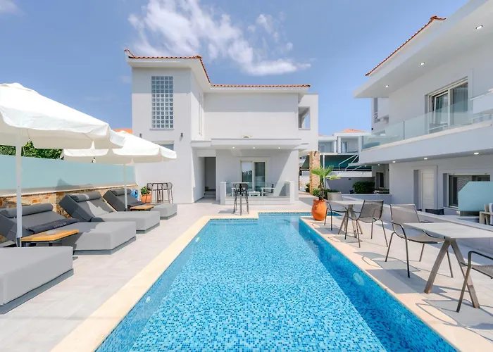 Metsikas Residence