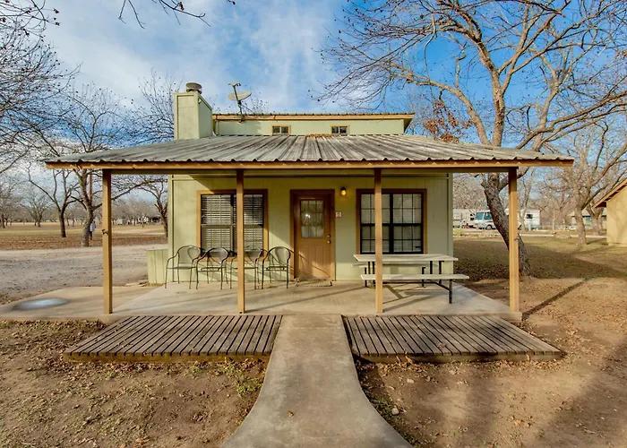 Seven Bluff Cabins