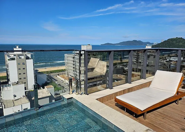 Conforto E Praticidade Na Praia Brava!